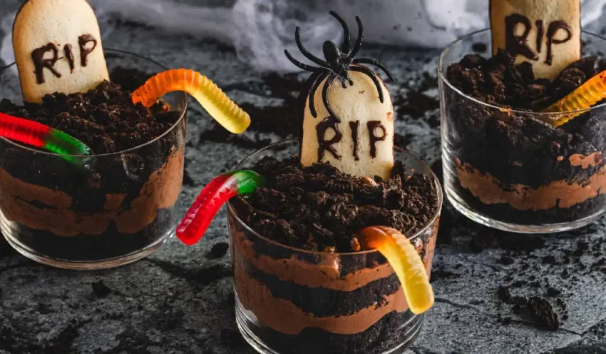 30 Halloween Dessert Cups: Easy, Spooky & Delicious Treats Everyone