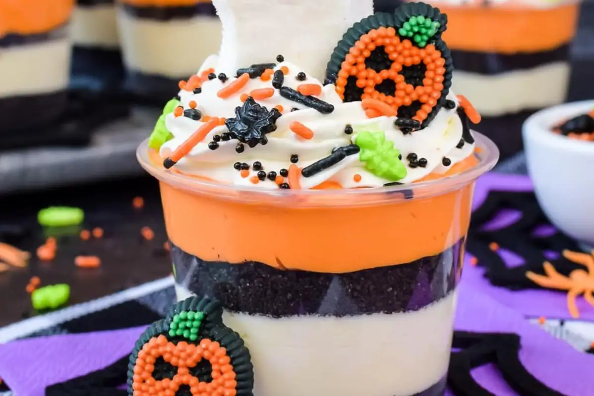 30 Halloween Dessert Cups: Easy, Spooky & Delicious Treats Everyone