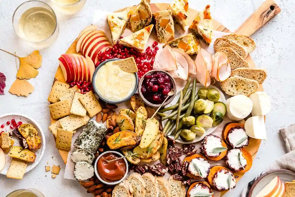 20 Fall Party Foods for a Cozy and Delicious Autumn Celebration