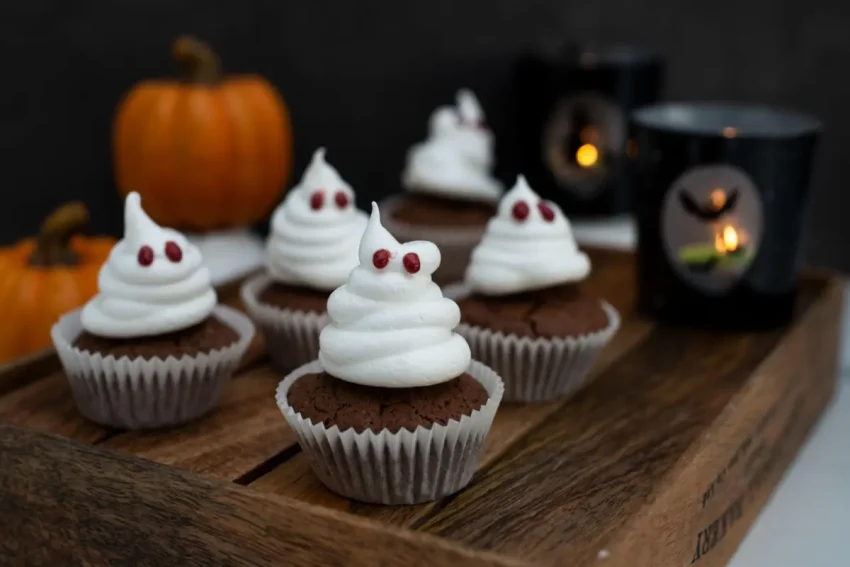 20 Ghost Cupcakes for Halloween: Cute, Spooky & Easy Ideas