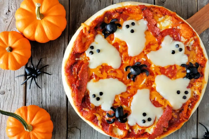 25 Halloween Pizza Ideas for a Spooky and Delicious Party