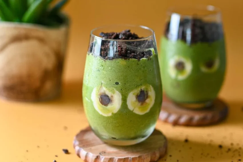 20 Halloween Smoothies Everyone Will Love