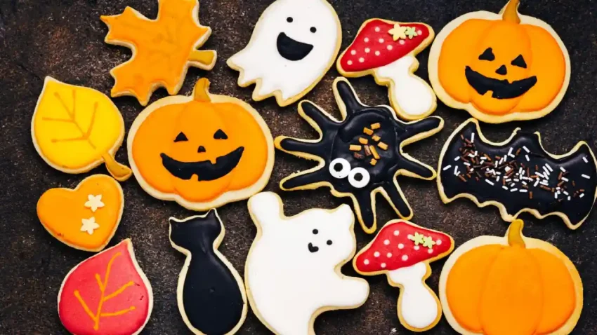 30 Halloween Sugar Cookies: Spooky, Cute & Easy Treats