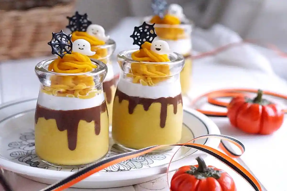22 Halloween Dessert Cups Perfect for Parties