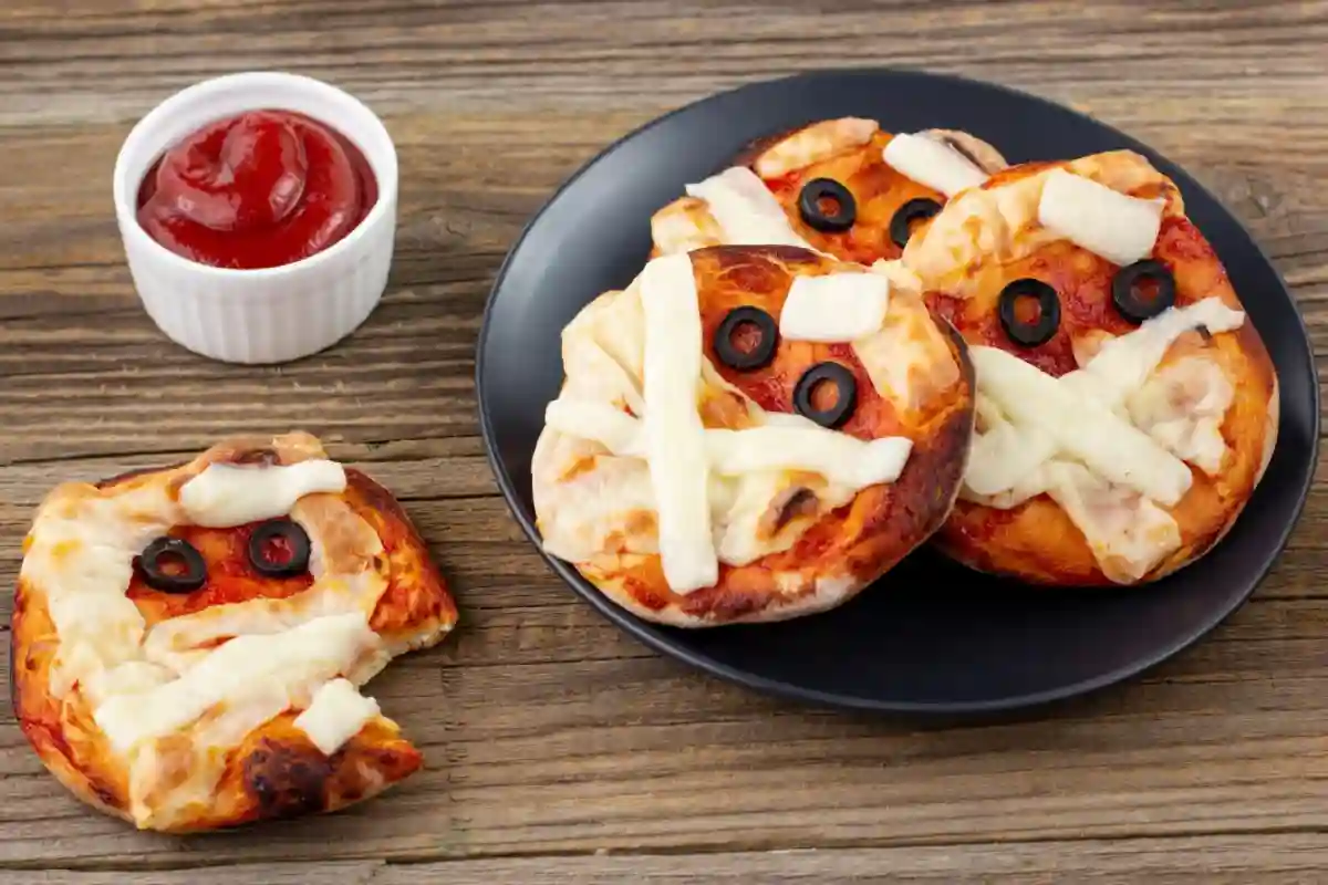 33 Halloween Movie-Night Foods for a Cozy Evening