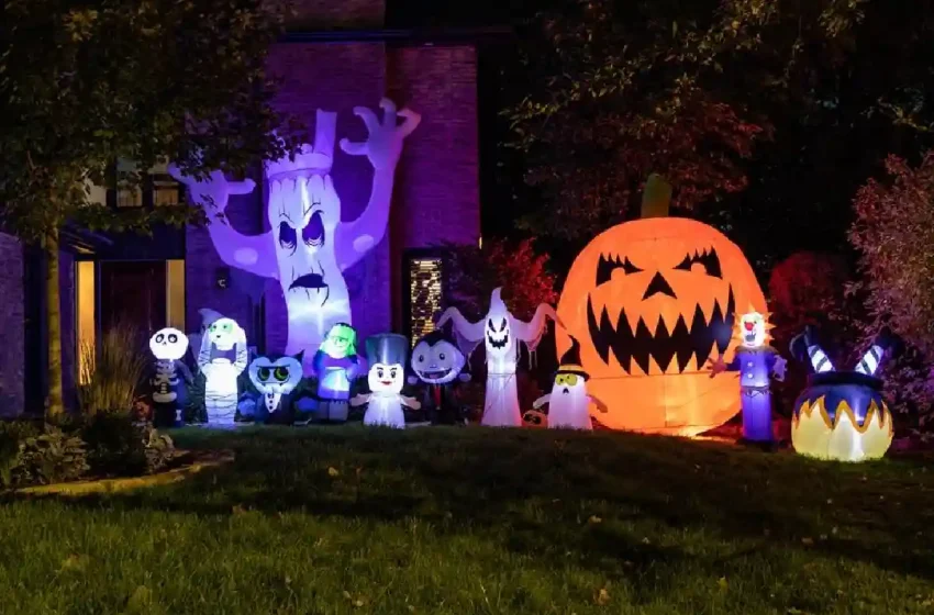  15 Halloween Yard and Porch Decorations