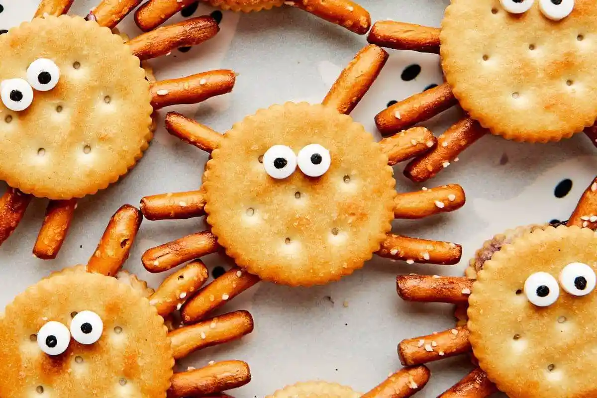 17 No-Cook Halloween Party Foods Anyone Can Make